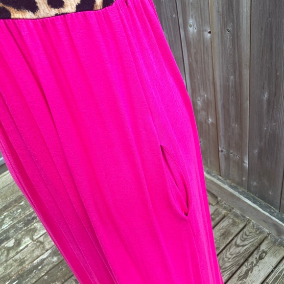 Gorgeous Leopard/Hot Pink Maxi Dress - Picture 5 of 8